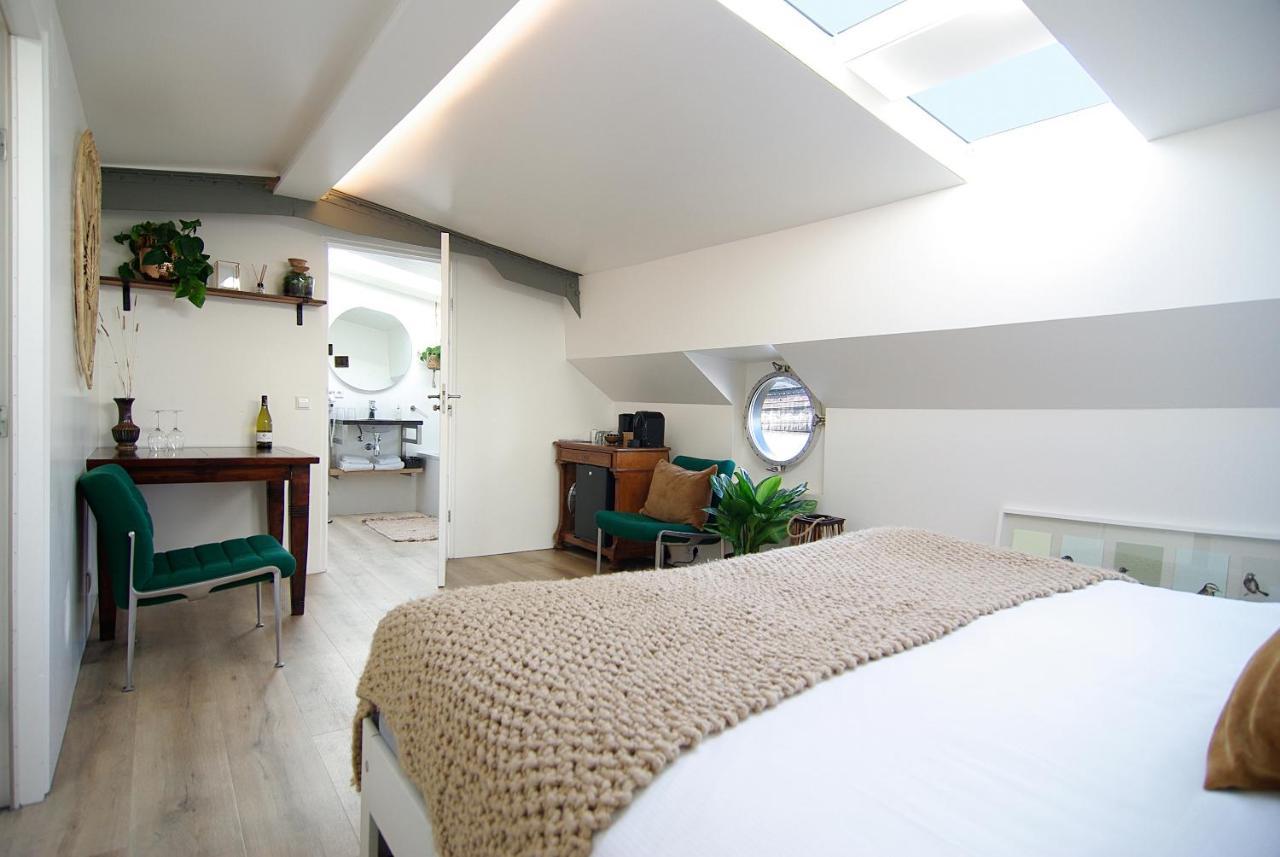 Eco Houseboat Hotell Amsterdam Exteriör bild