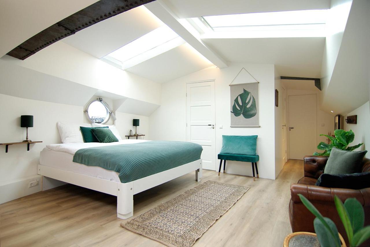 Eco Houseboat Hotell Amsterdam Exteriör bild