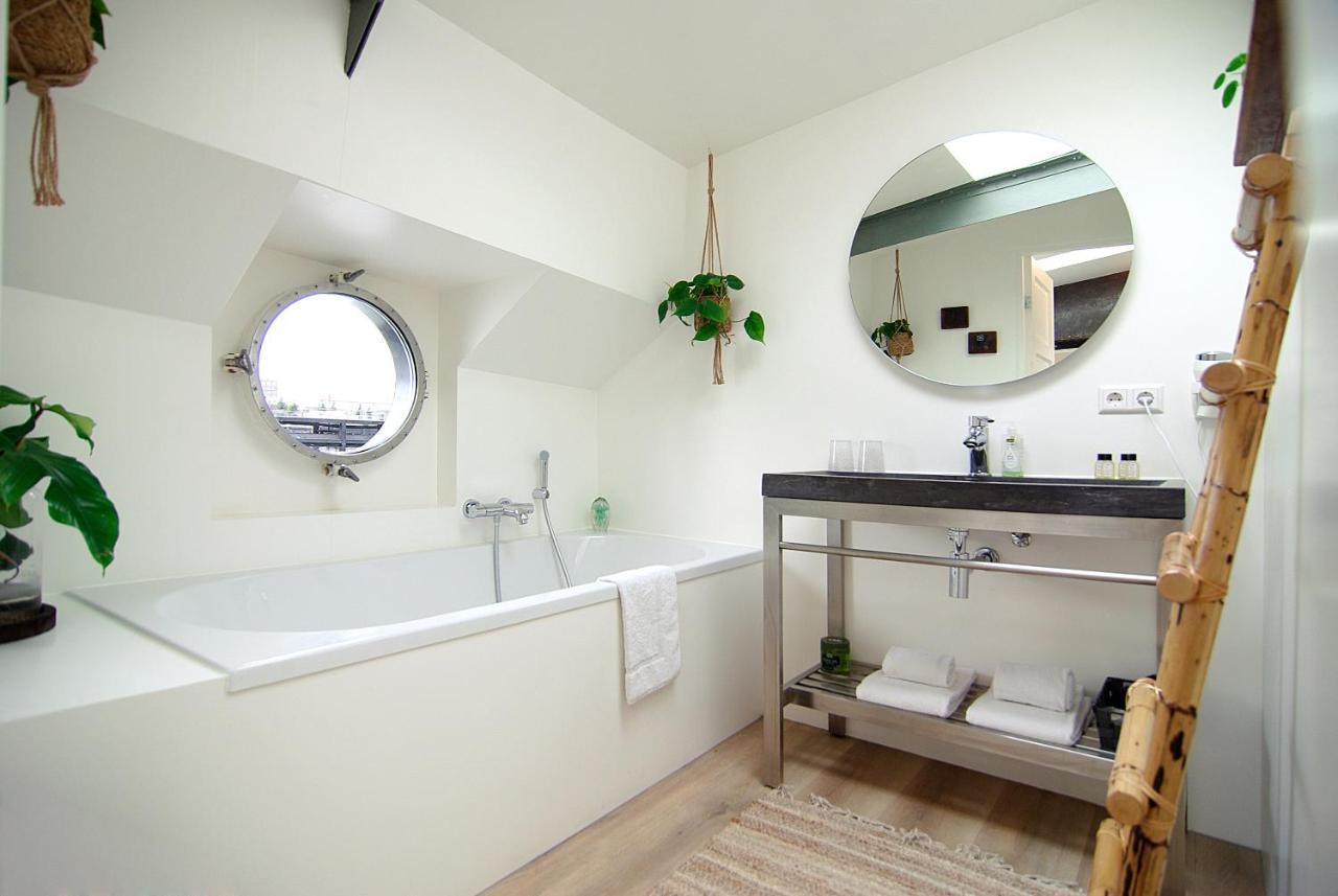 Eco Houseboat Hotell Amsterdam Exteriör bild